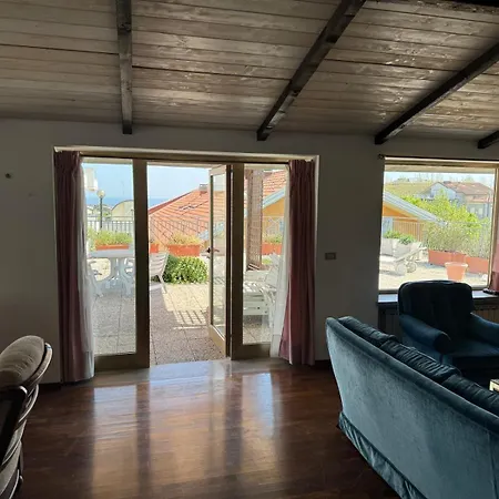 Attico Zamagna Appartement *